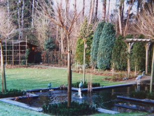 1999 Heverlee - bankirai-terras en formele vijver